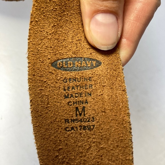 Old Navy 100% Leather Floral Embossed Stitched Chunky Belt Women M Brown 32-36 - Picture 6 of 8